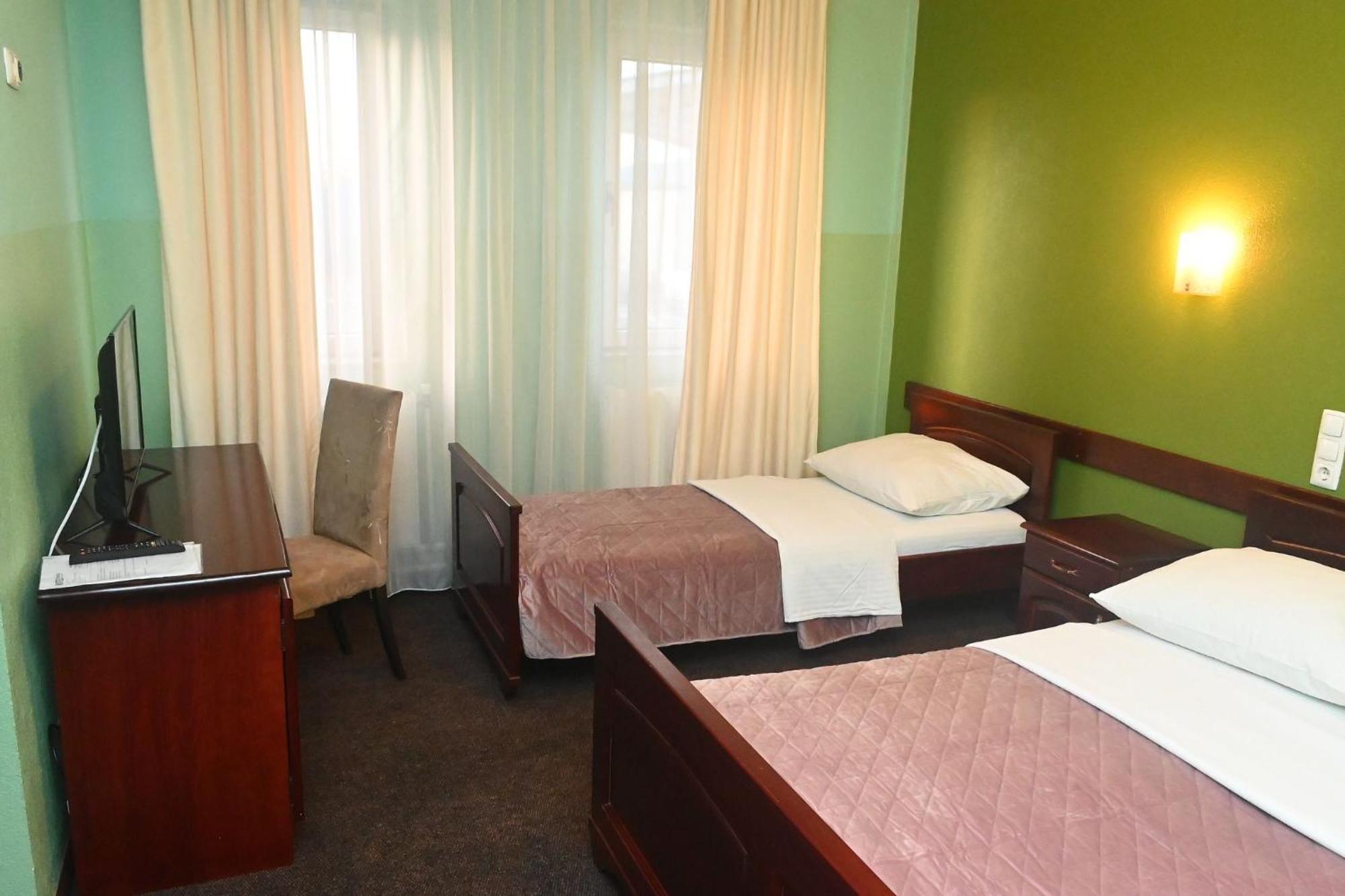 Motel Atlantis Prijedor Esterno foto